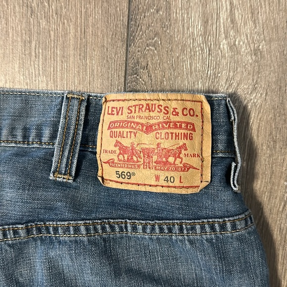 Levi’s 569 red tab shorts size 40 - Picture 5 of 8